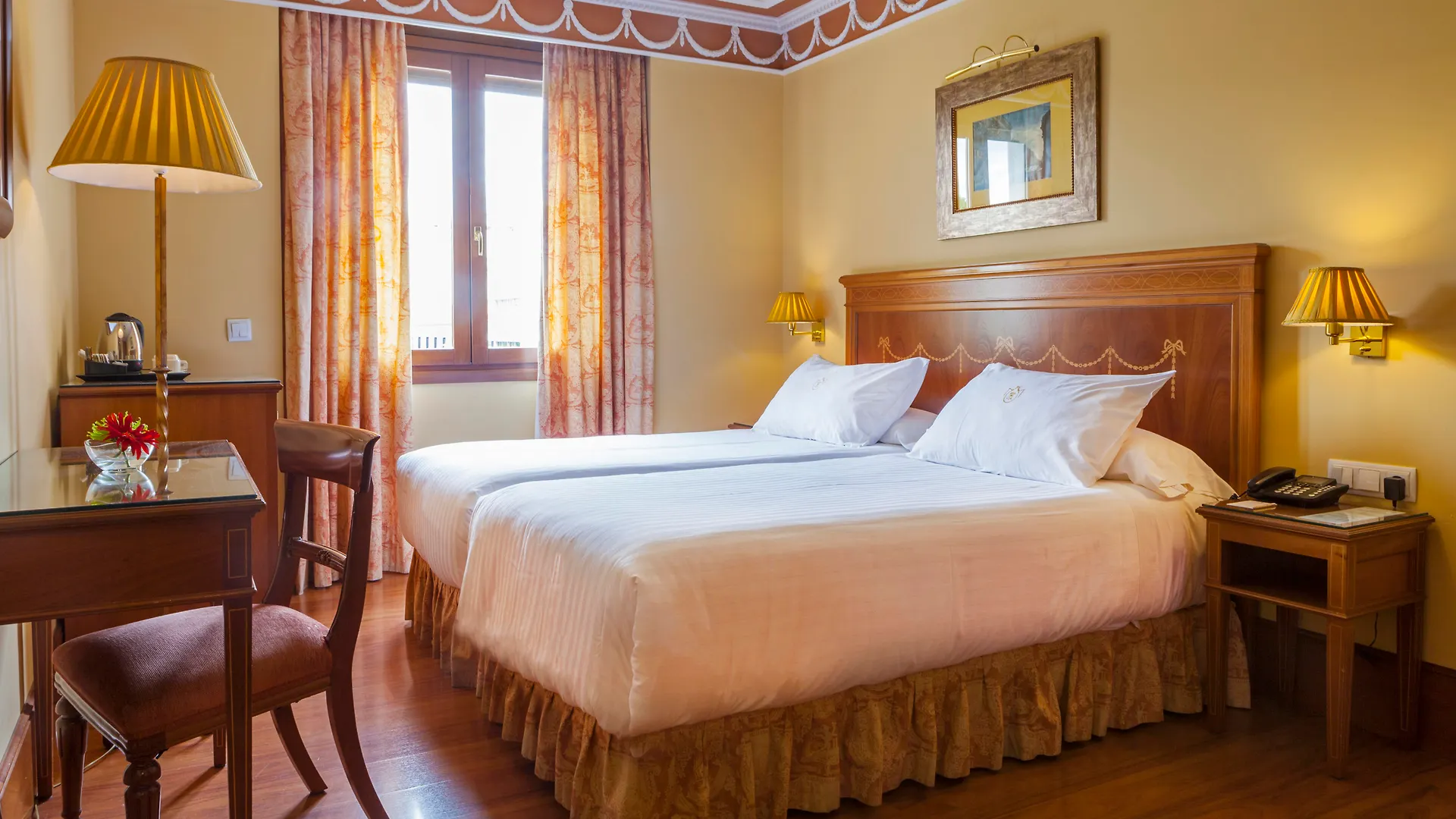 Hotel Inglaterra Seville 4*,